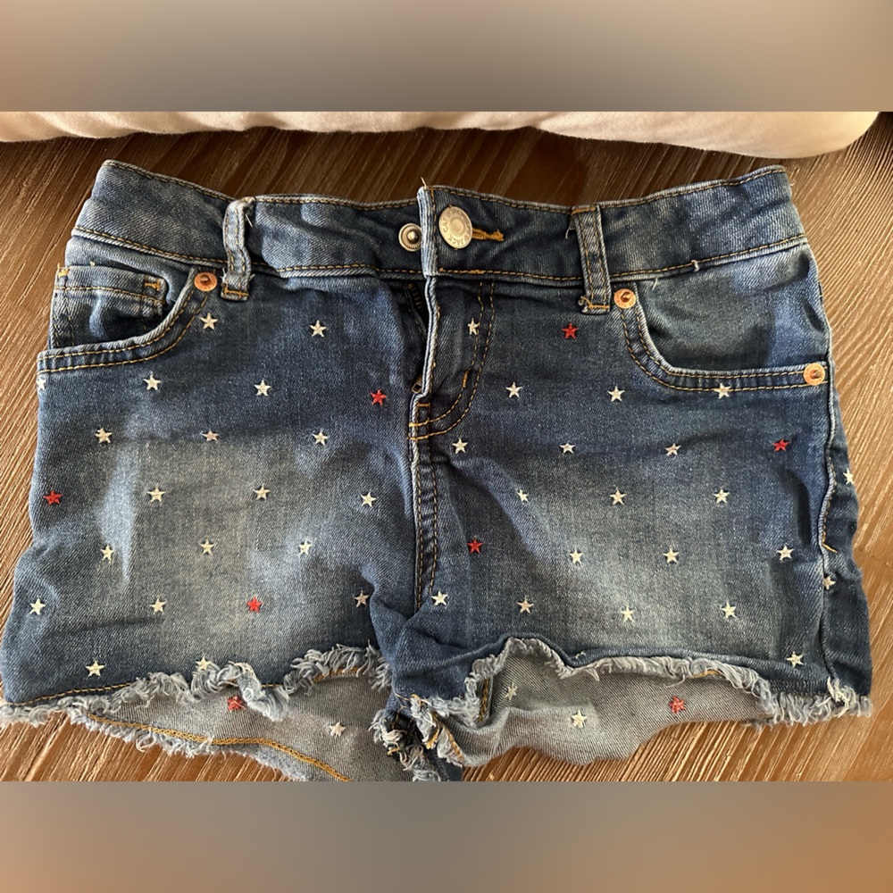 Girls Jean shorts, size 7/8. Super cute, worn 2-3 times. Stars for the 4th